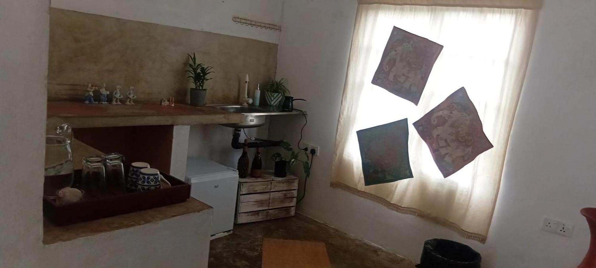 Barefoot Inn Κάντι Εξωτερικό φωτογραφία